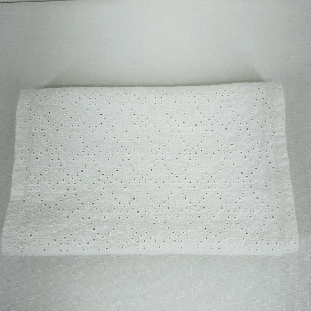 Unbranded White Eyelet Table Runner 13 x 66”